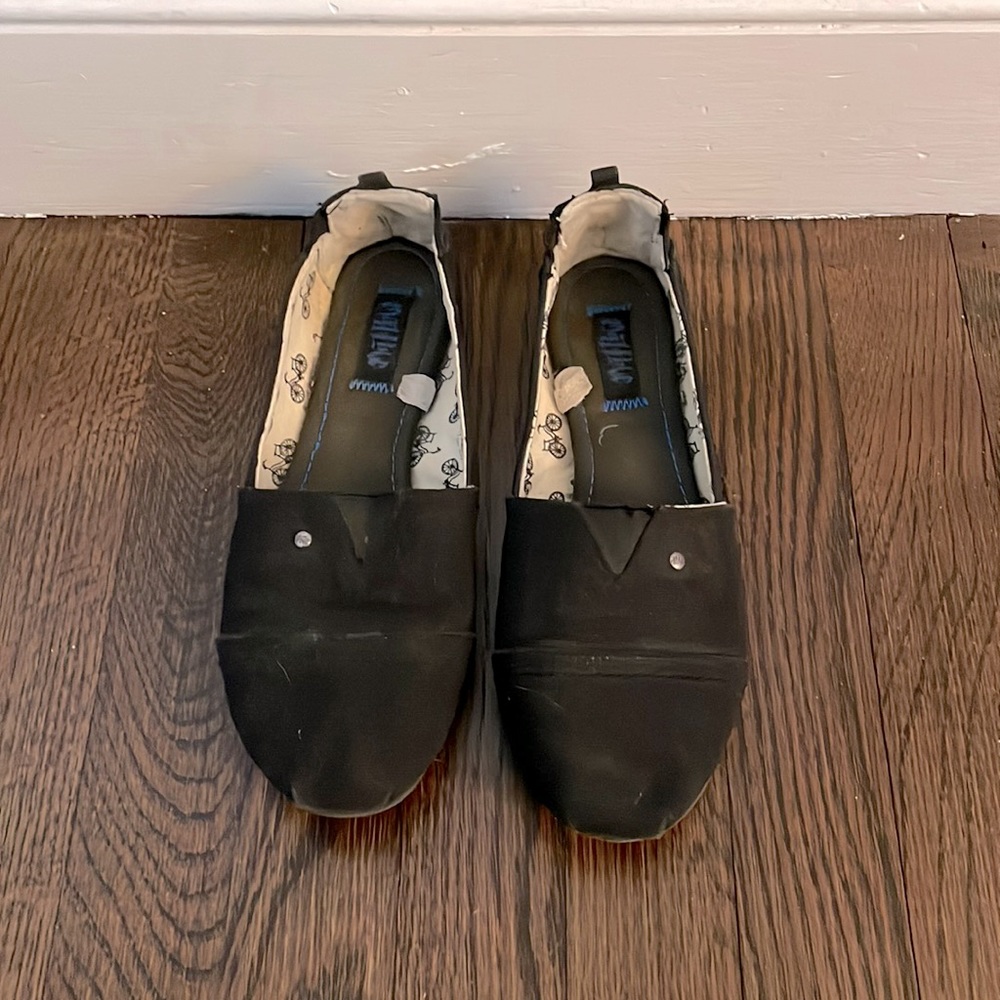 target mad love slip on sneakers black 8.5